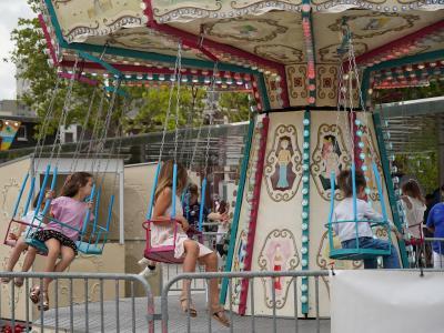 Chaises volantes © Ville de La Madeleine