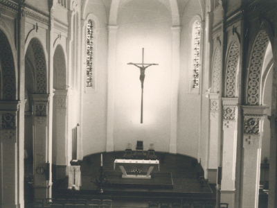 Chœur de l'ancienne église Saint-Vital en 1965 © Henri Sohier