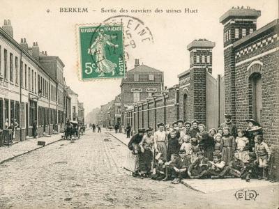 Sortie des ouvriers des usines Huet | © Berkem Label