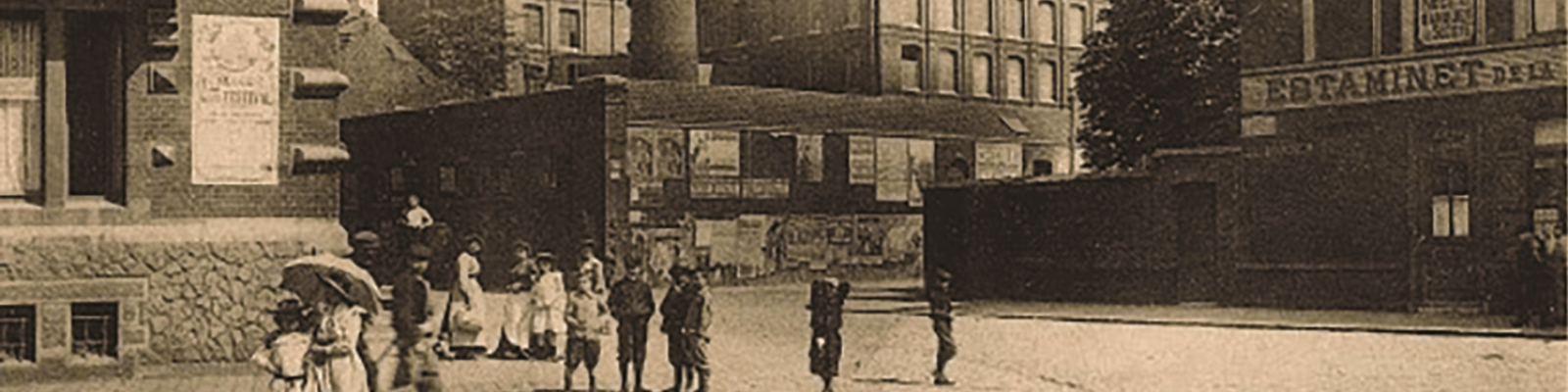Photo ancienne de la filature Delesalle de la rue Pasteur entre la fin des années 20 et le début des années 30 © Archives municipales - Fonds Christian Janssens