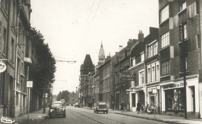 La rue du Général de Gaulle dans les années 1950 © Archives municipales, fonds Christian Janssens 1Z99